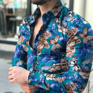 Butterfly spread long sleeve shirt