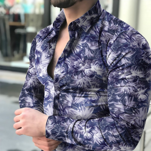 Three-dimensional flowers printed long sleeve shirt