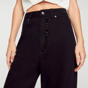 Wide-leg jeans